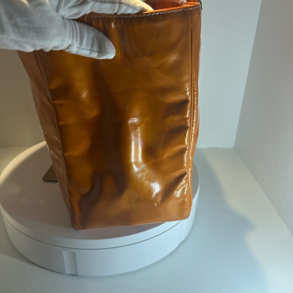 Authentic Chanel Tote - Picture 4 of 16